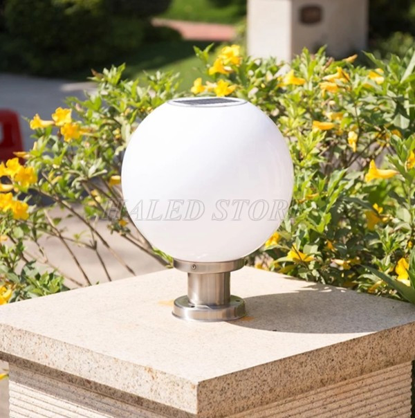 den-tru-cong-nang-luong-mat-troi-d200