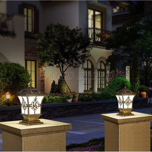 Lắp đèn ở trụ hàng rào