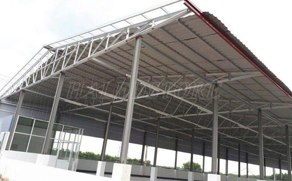 thiet-ke-mai-nha-xuong-2-tang