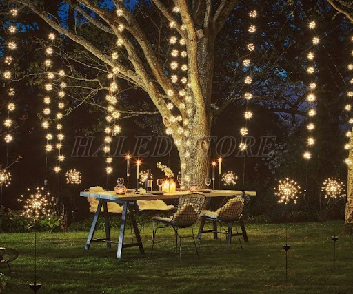 trang-tri-day-den-treo-khong-gian-thu-gian-ngoai-troi-noi-bat