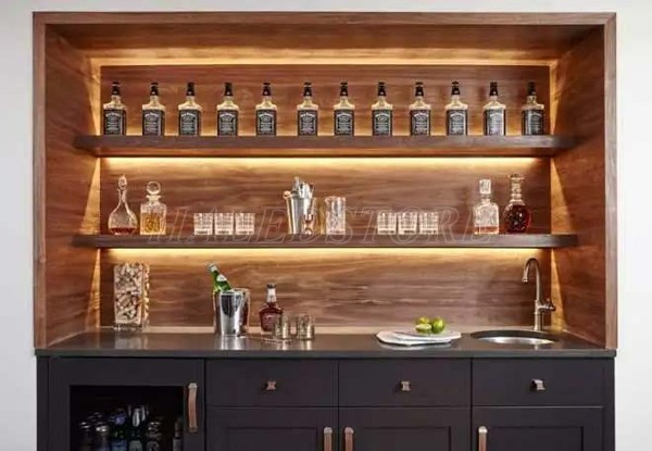 trang-tri-tu-ruou-doc-dao