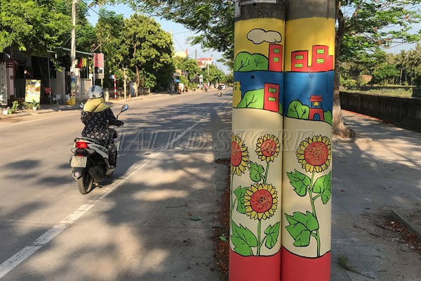 Trang trí cột điện công cộng