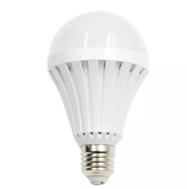 den-led-bulb-5w-anh-sang-trang