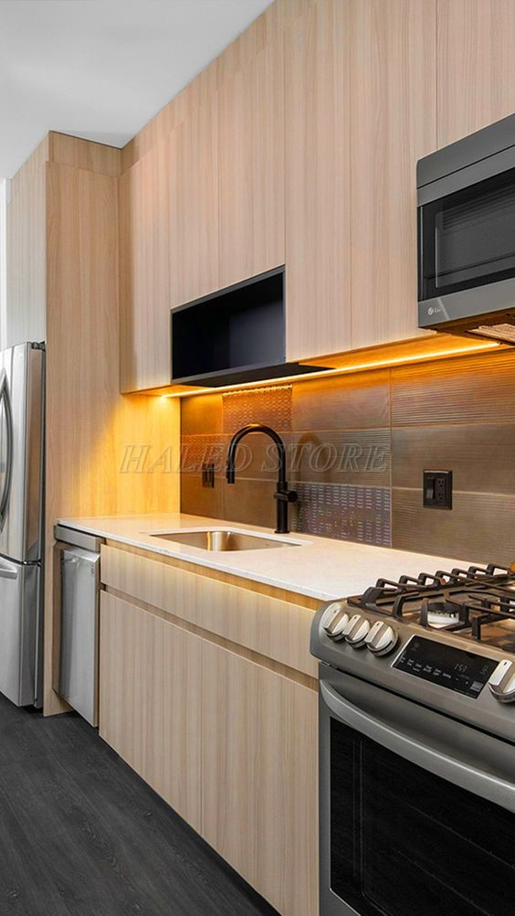 led-nhom-anh-sang-vang