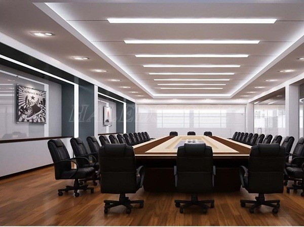 hinh-anh-den-led-panel-150x1200-lap-dat-tai-phong-hop