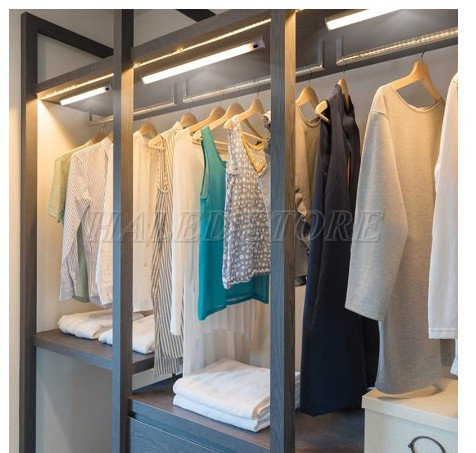 lap-den-cam-ung-thong-minh-cho-tu-quan-ao-nho