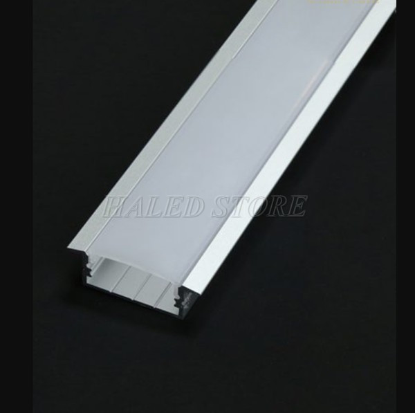 thanh-nhom-chu-t-25x6mm