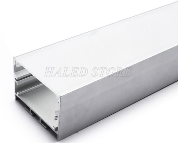 led-thanh-nhom-tan-sang-anh-sang-vang-50x35mm