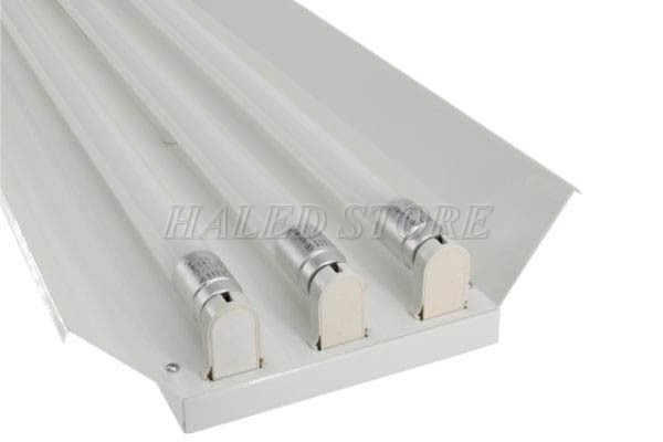 Máng đèn LED 1m2 3 bóng chóa vòm sơn tĩnh điện