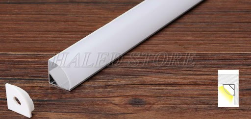 thanh-nhom-gan-chim-tu-bep-chu-l