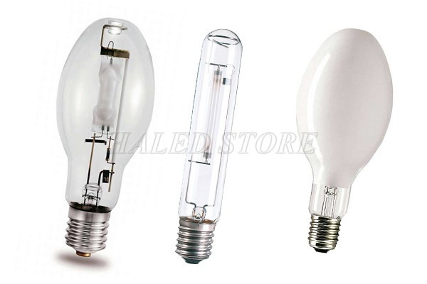 bong-led-cao-ap-chieu-sang-san-tennis