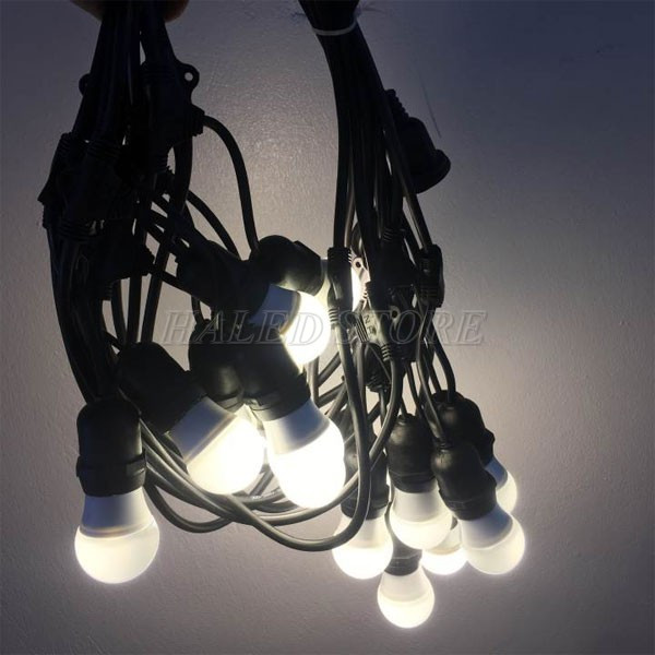 day-den-trang-tri-ngoai-troi-10m-20-dui