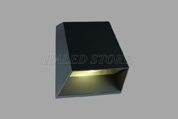 den-san-vuon-gan-tuong-hat-1-dau