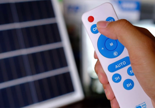 cach-tat-cam-bien-den-nang-luong-mat-troi-san-vuon
