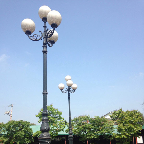 den-chieu-sang-cong-vien-cau-duc-d300