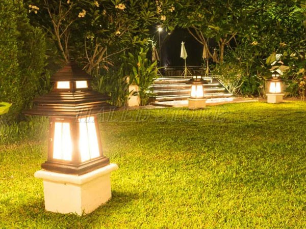 lap-den-co-kieu-dang-doc-dao