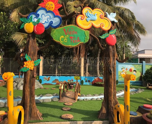 decor-cong-san-vuon-co-tich