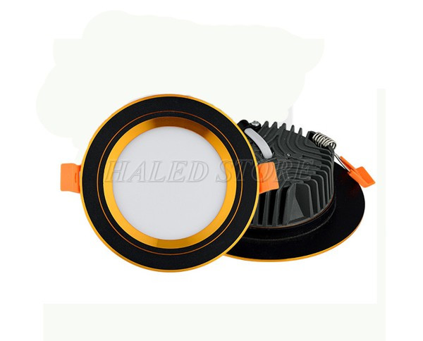 Mặt đèn viền kim loại màu vàng và đen 