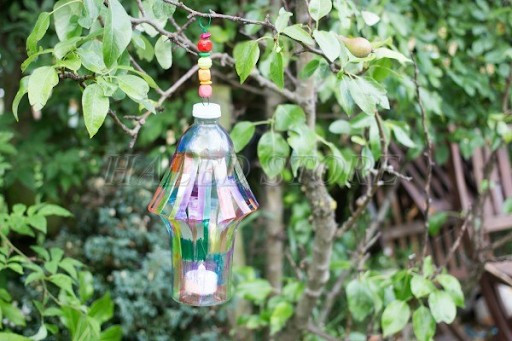 mau-den-san-vuon-duoc-lam-chai-nhua