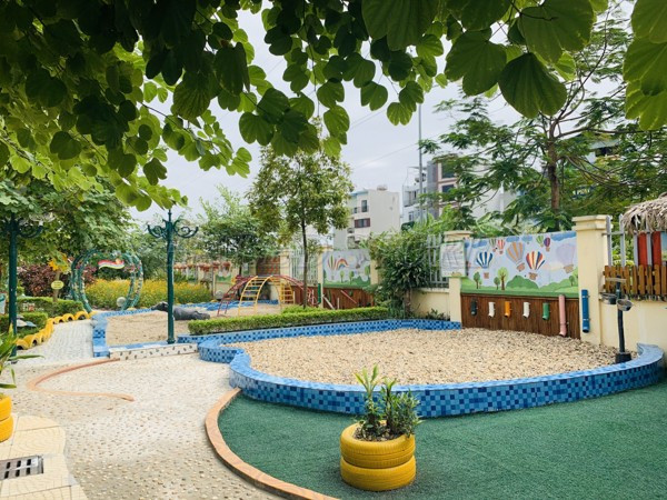 tao-khu-vui-choi-san-vuon-ngaoi-troi