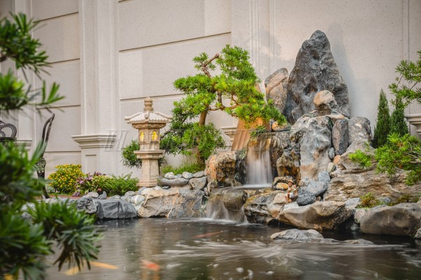 trang-tri-den-da-nhat-ban-cho-ho-ca-don-tet