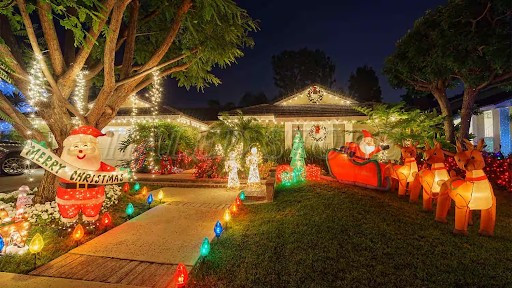 trang-tri-den-vuon-biet-thu-dip-giang-sinh