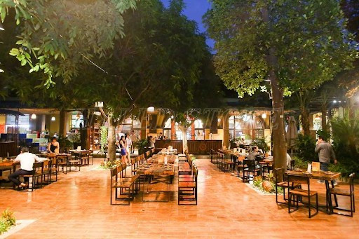 decor-quan-nhau-don-gian