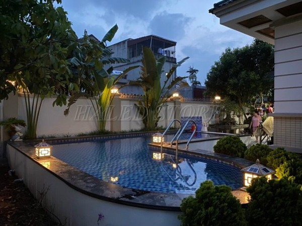 thiet-ke-chieu-sang-den-tru-40cm-khu-be-boi