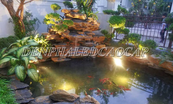 đèn led âm nước