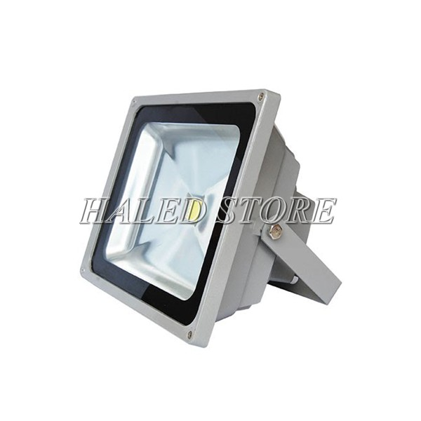 Đèn pha LED HLDAFL1-50 sử dụng nguồn LED Meanwell cao cấp giúp đèn hoạt ổn ổn định.