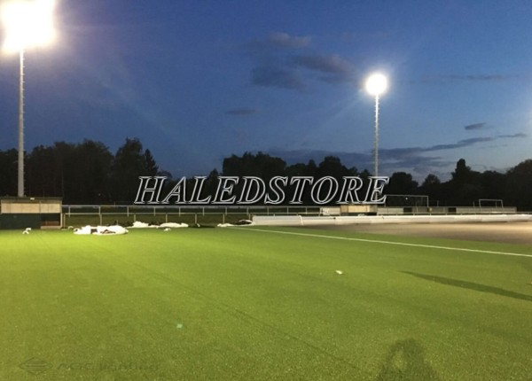 đèn pha led năng lượng mặt trời