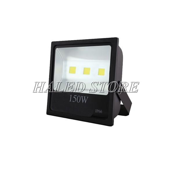 Đèn chiếu sáng bảng hiệu ngoài trời có nhiều công suất khác nhau. 