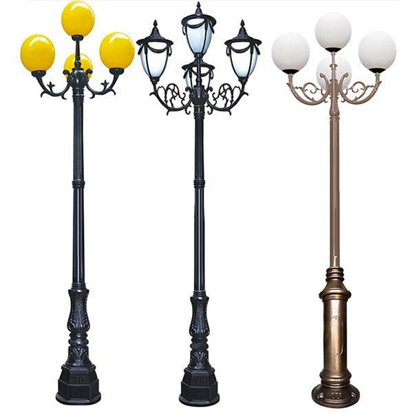 Cột đèn sân vườn 4 bóng có nhiều kiểu dáng và mẫu mã khác nhau. 