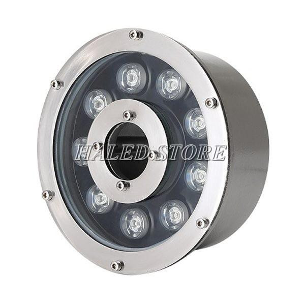 Đèn âm nước thiết bị chiếu sáng không thể thiếu cho các hồ cá. 