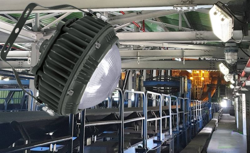 Tại sao nên lắp đặt đèn LED nhà xưởng chống nổ