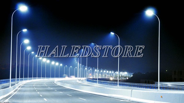 Ứng dụng đèn đường LED RDDA D CSD02L-60