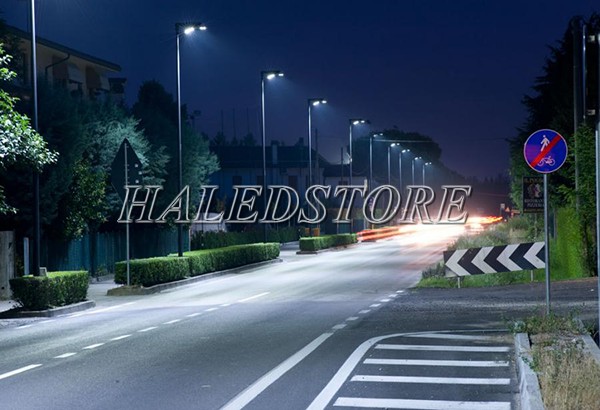 Ứng dụng đèn đường LED năng lượng mặt trời RDDAS4-80