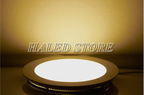 Đèn LED panel ánh sáng vàng