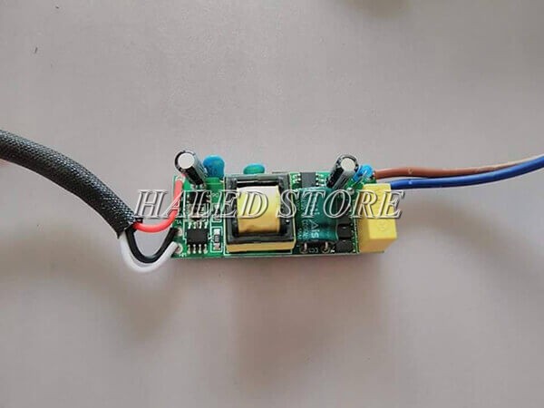 Mạch đèn LED chiếu sáng 12V