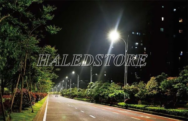 Ứng dụng đèn đường LED PLDA BRP383 220/NW-160