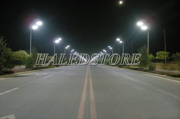 Ứng dụng đèn đường LED PLDA BRP471 90/NW-70