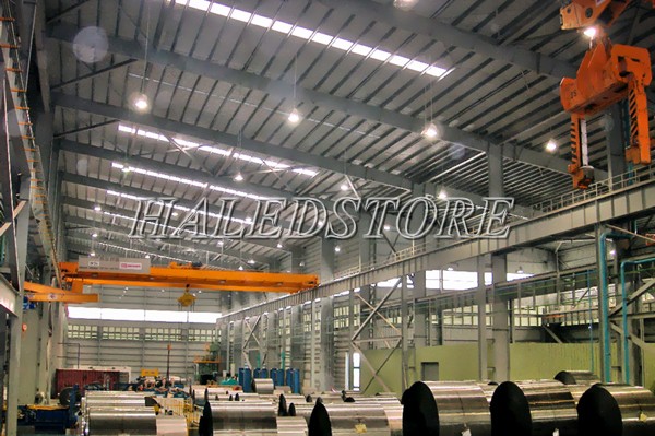 Đèn pha LED ORDA FLOODLIGHT PRO VS1 LEDV-100 chiếu sáng nhà xưởng