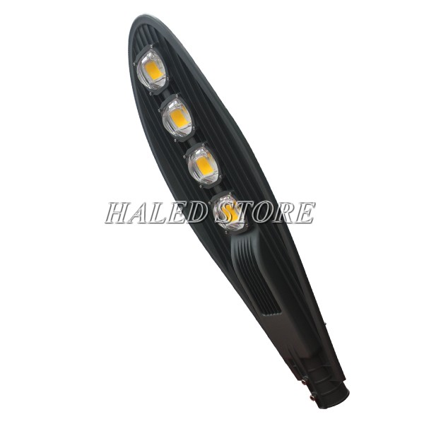 Chip LED được bảo vệ bởi thấu kính lồi