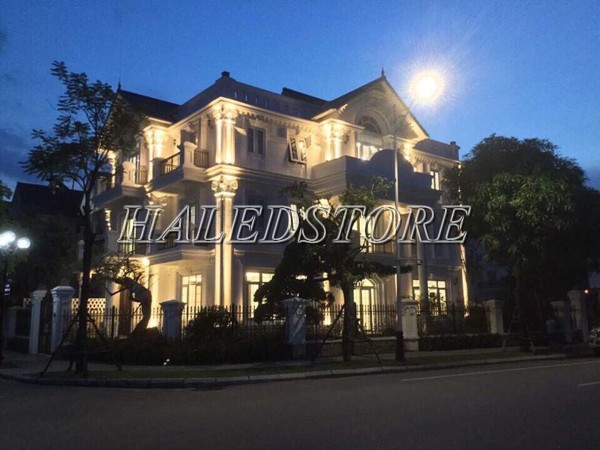 Đèn pha LED PLDA BVP432 LED203/NW-150 chiếu sáng ngoài trời