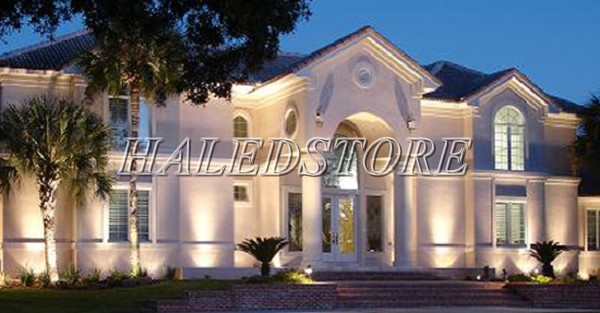 Đèn pha LED PLDA BVP433 LED418/CW-305 chiếu sáng ngoài trời