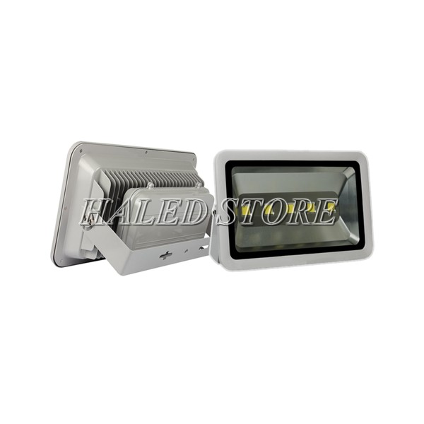 Kiểu dáng đèn pha LED HLDAFL1-250