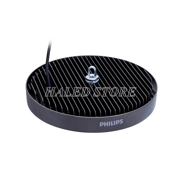 Mặt sau đèn là hệ thống tản nhiệt