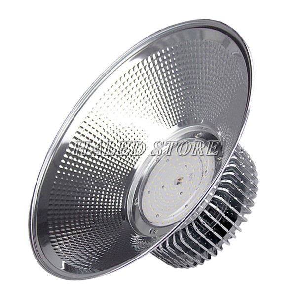 kieu-dang-cua-den-led-nha-xuong-hldaB7-200