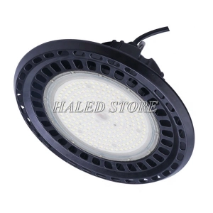 kieu-dang-cua-den-led-nha-xuong-hlda-BUFO3-150